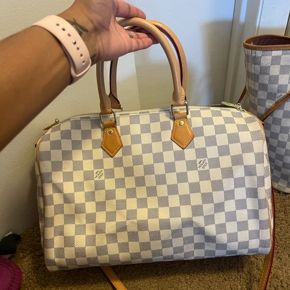 Bag - Picture 2 of 7